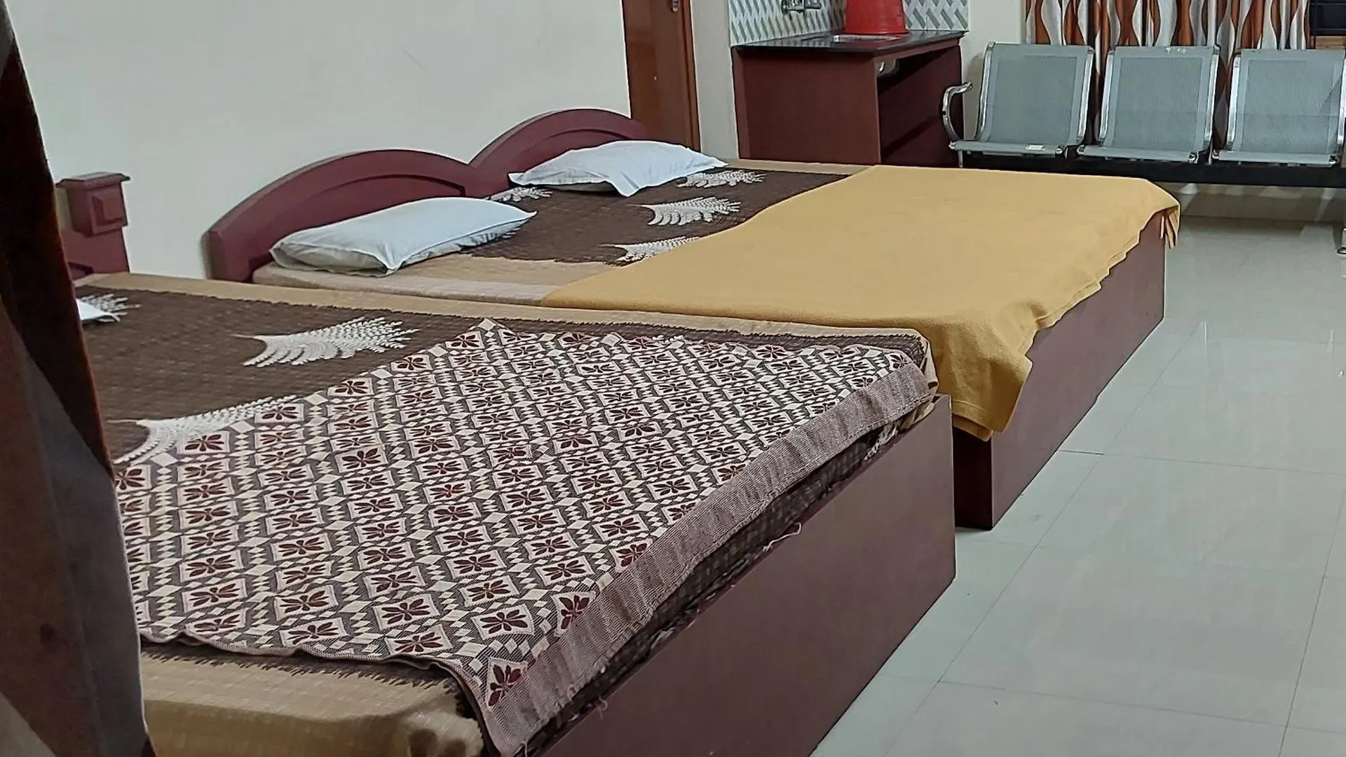 Adhithya Apartments Guruvāyūr India